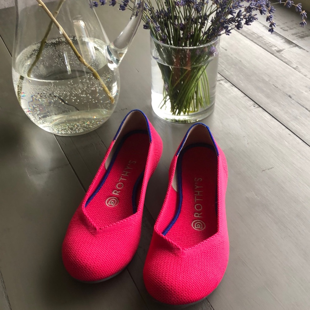 Hot pink Rothy’s round toe